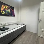 Apartment Simplex Am Ettlinger Tor Spacious